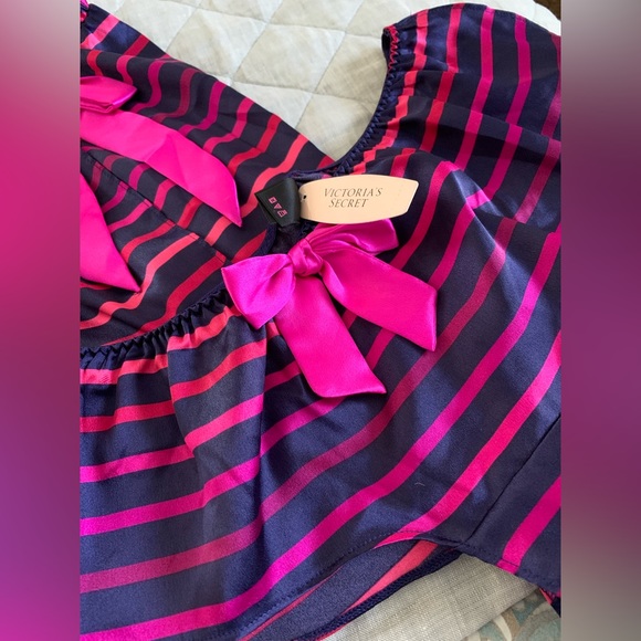 NWT Victoria’s Secret 2 Piece Set - Picture 3 of 9